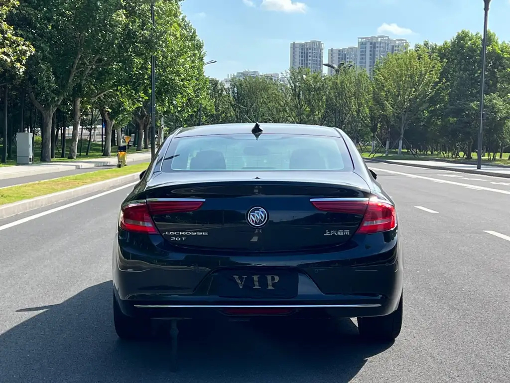 BUICK LACROSSE 2019