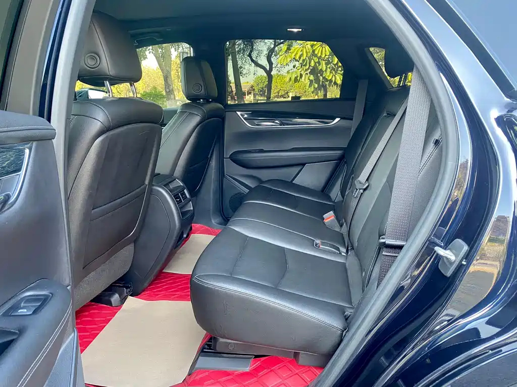 CADILLAC XT5 2021