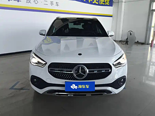 MERCEDES BENZ GLA 2020