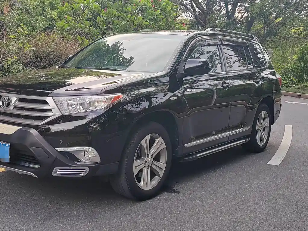 TOYOTA HIGHLANDER 2014