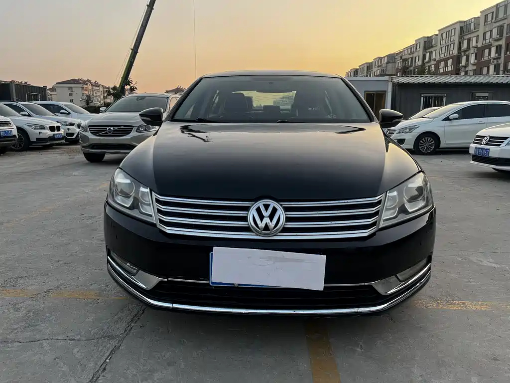 VOLKSWAGEN MAGOTAN 2015