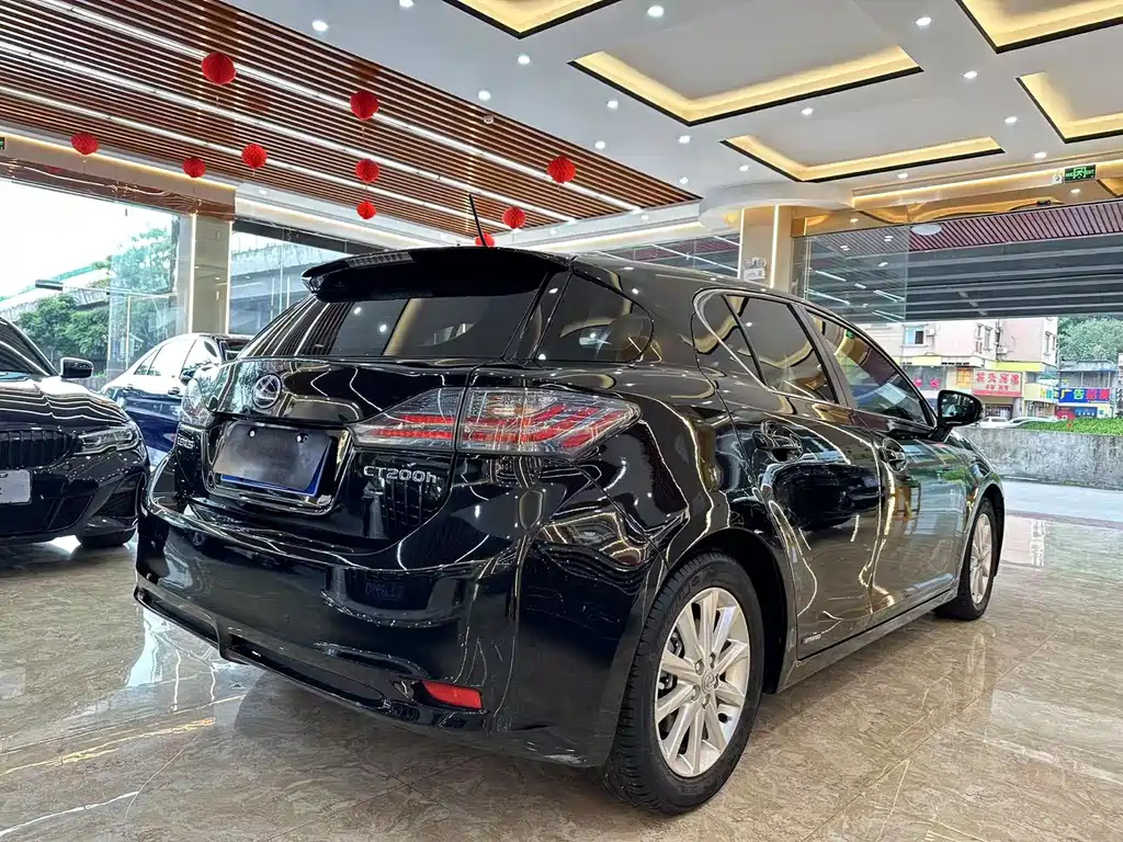LEXUS CT 2012