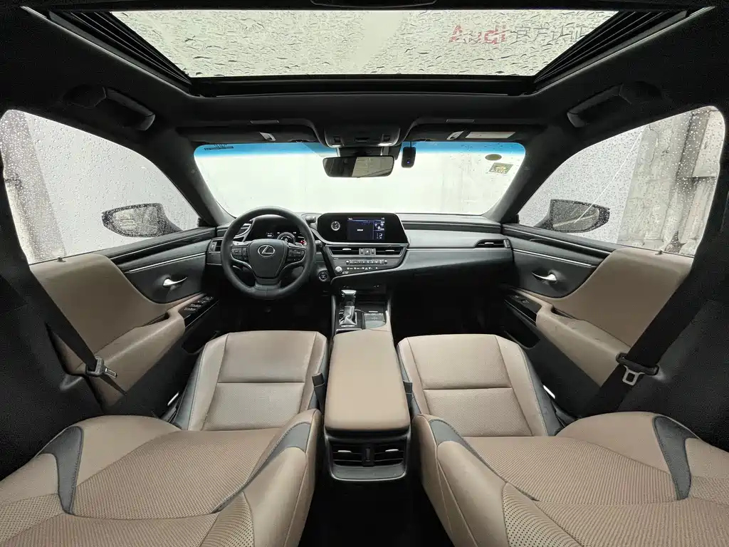 LEXUS ES 2022