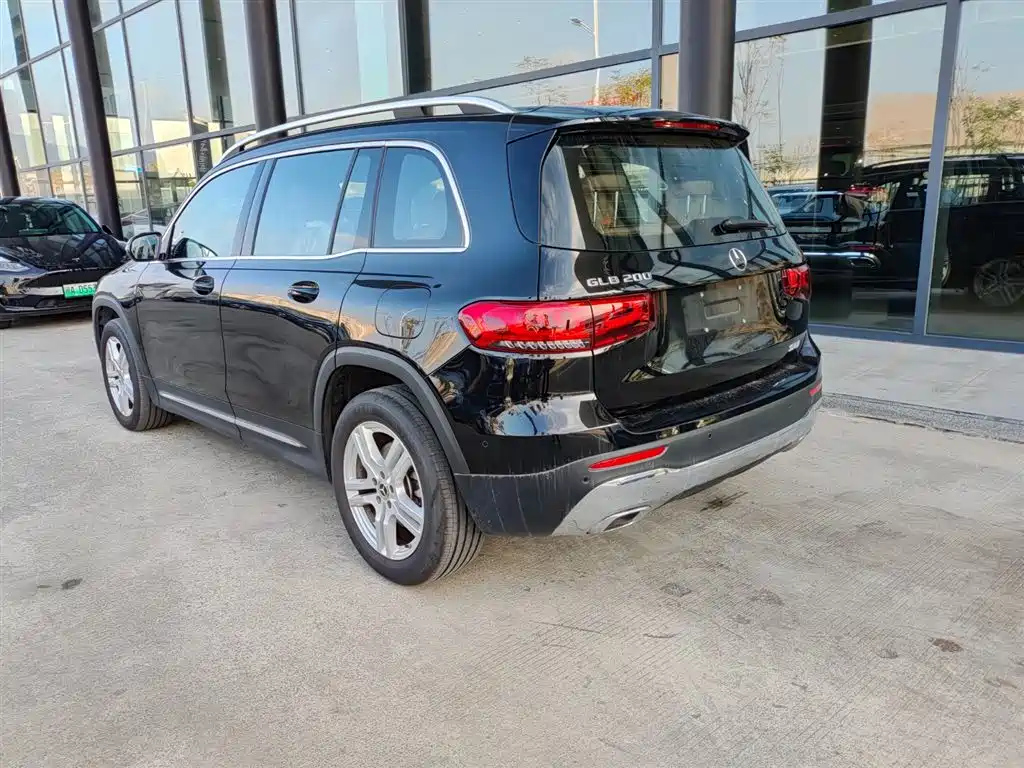 MERCEDES BENZ GLB 2022