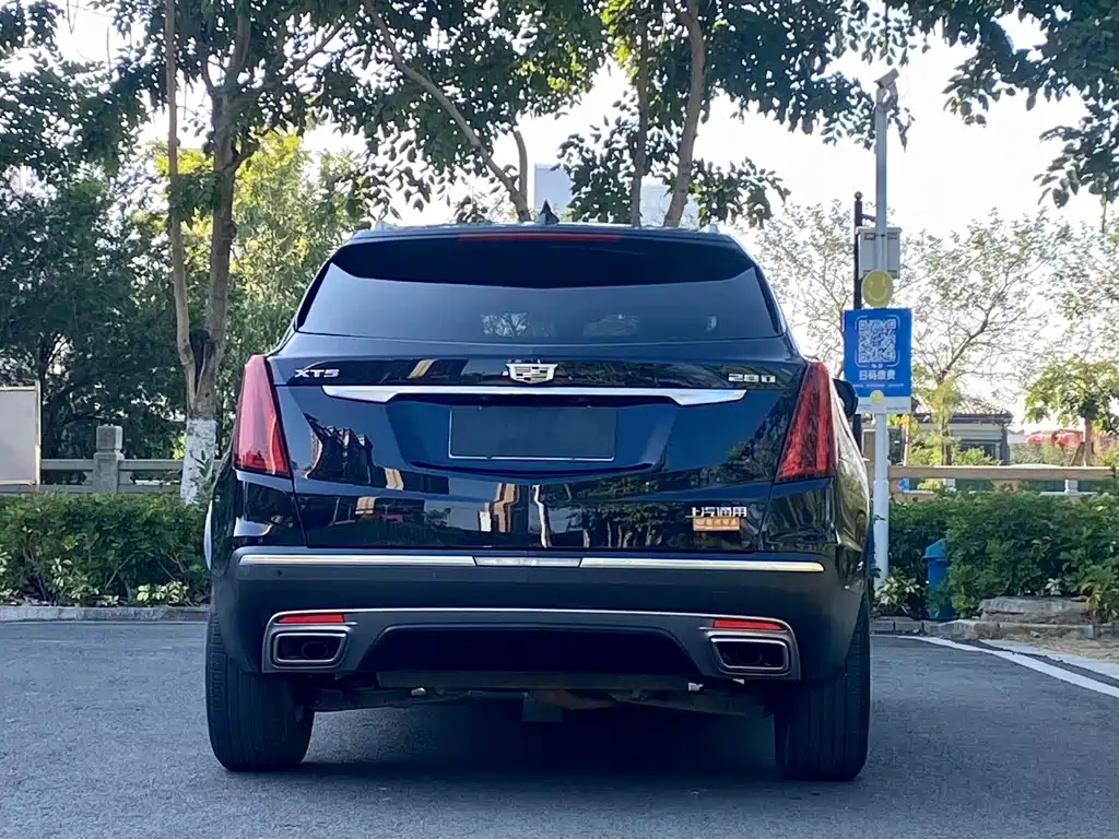 CADILLAC XT5 2021
