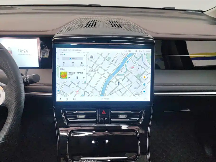 TRUMPCHI M8 2024