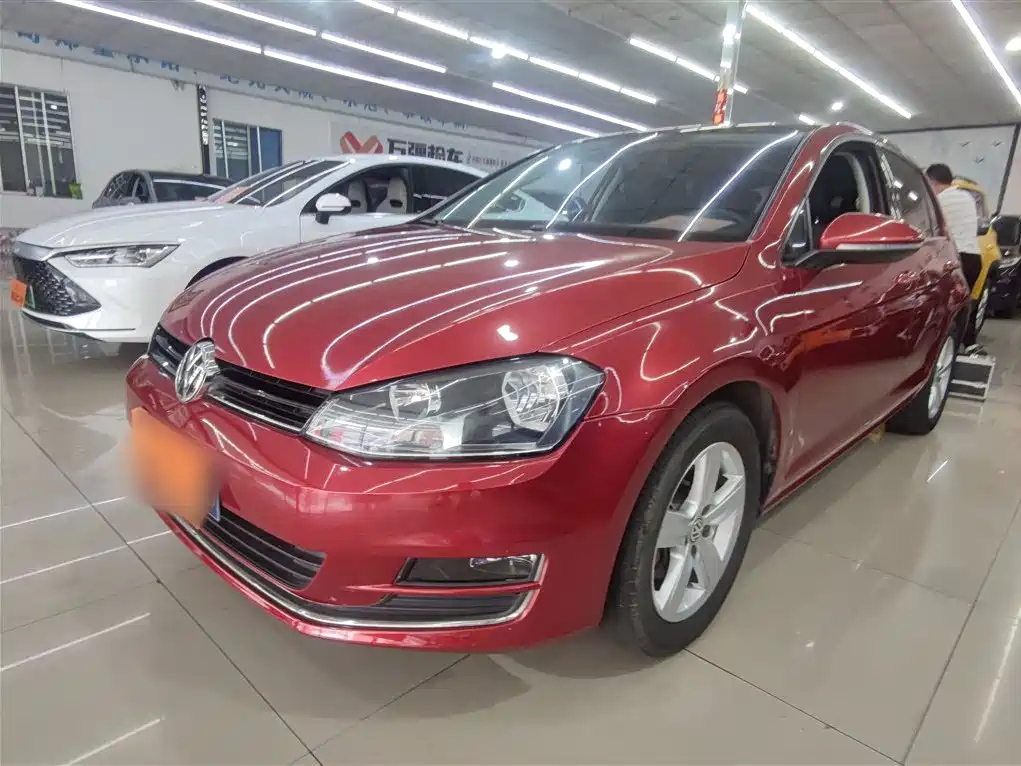 VOLKSWAGEN GOLF 2016
