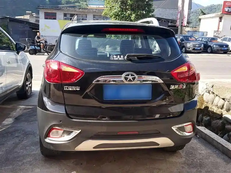 JAC REFINE S3 2014