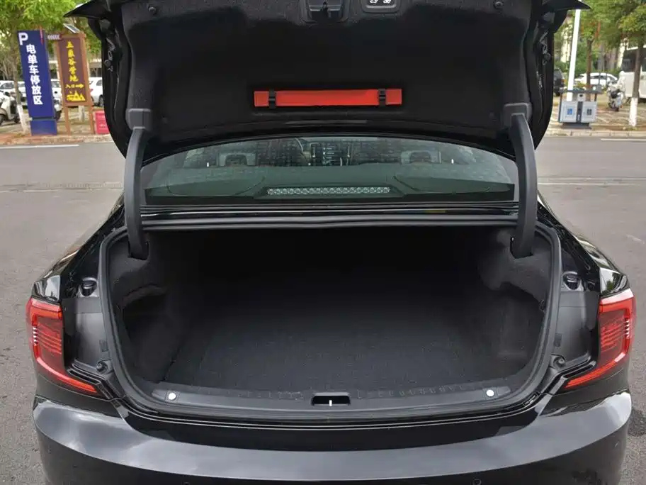 VOLVO S90 2021