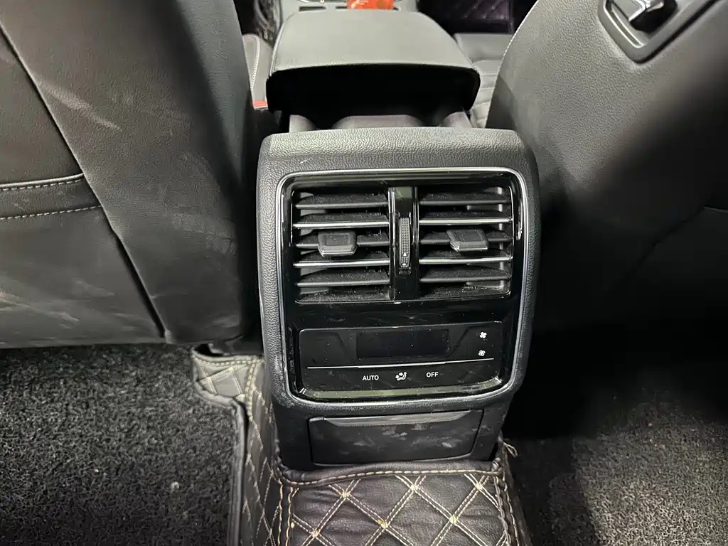 VOLKSWAGEN MAGOTAN 2021