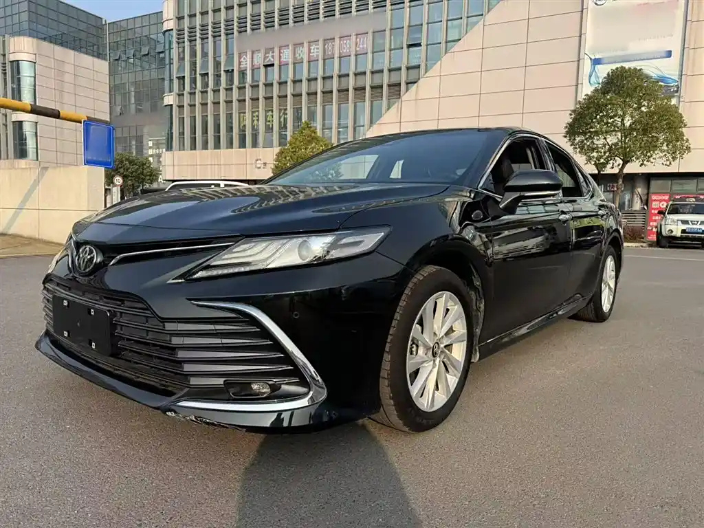 TOYOTA CAMRY 2021