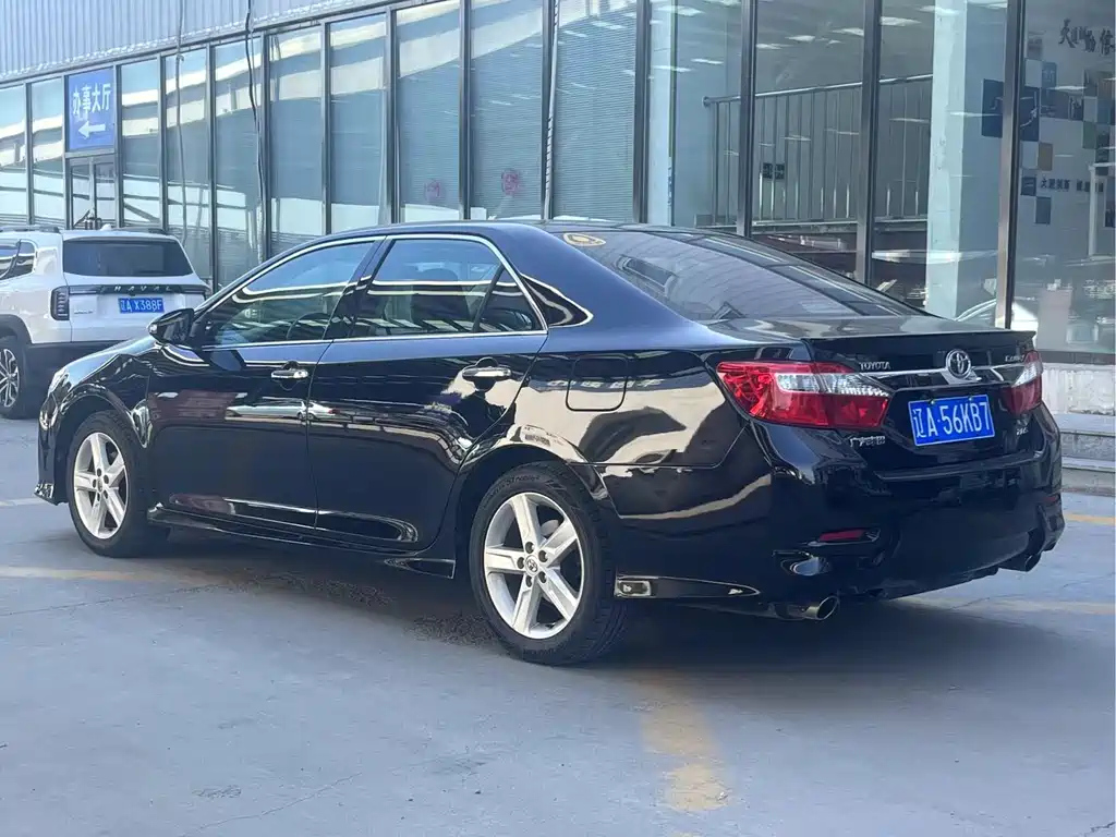 TOYOTA CAMRY 2014