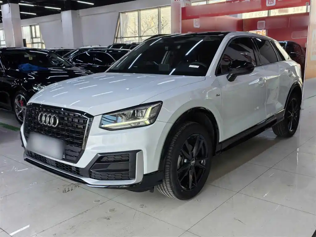 AUDI Q2L 2021