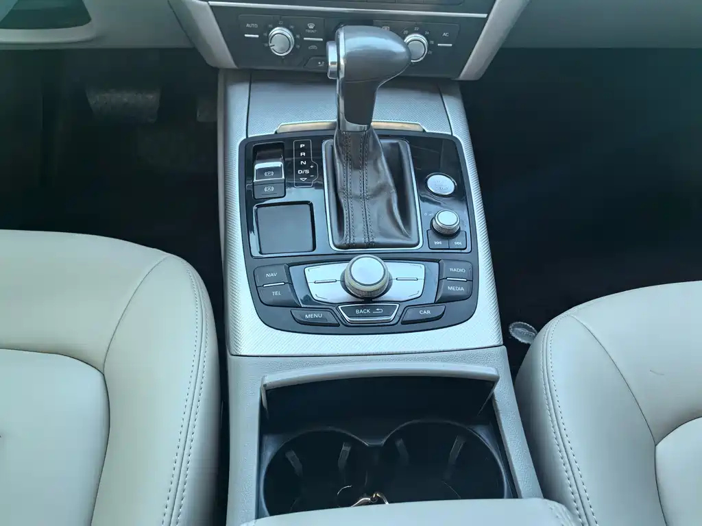 AUDI A6L 2012
