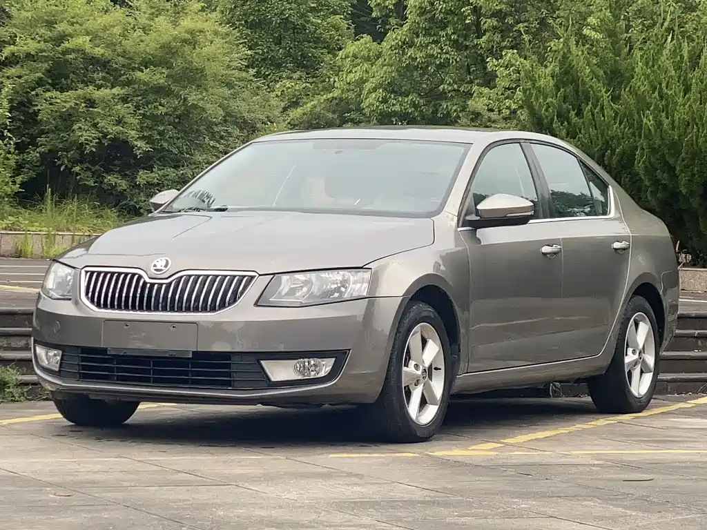 SKODA OCTAVIA 2015