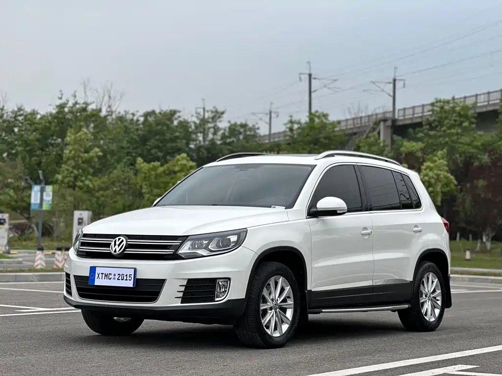 VOLKSWAGEN TIGUAN 2017