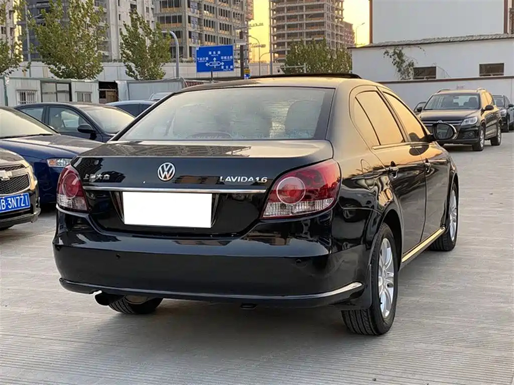 VOLKSWAGEN LAVIDA 2009