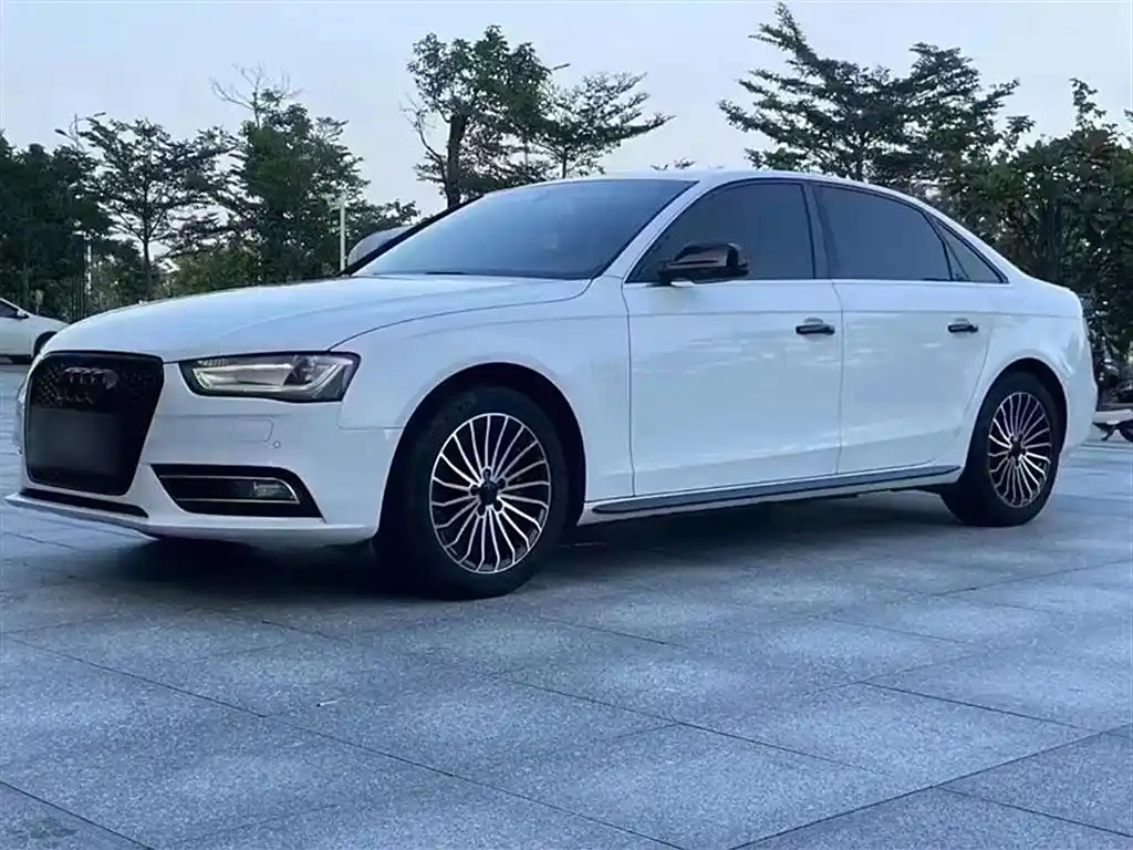 AUDI A4L 2015