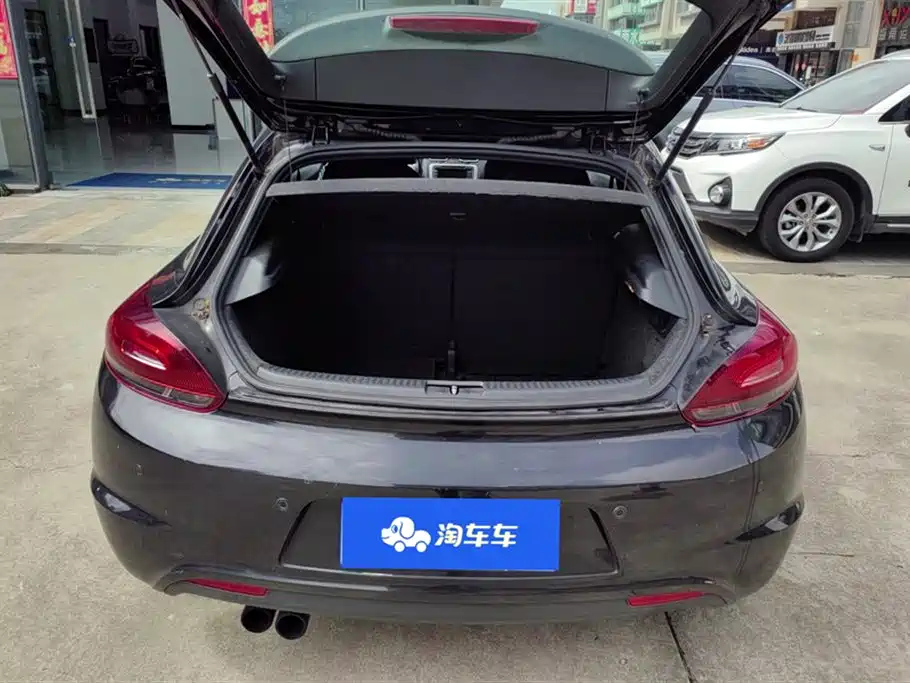 VOLKSWAGEN SCIROCCO 2011