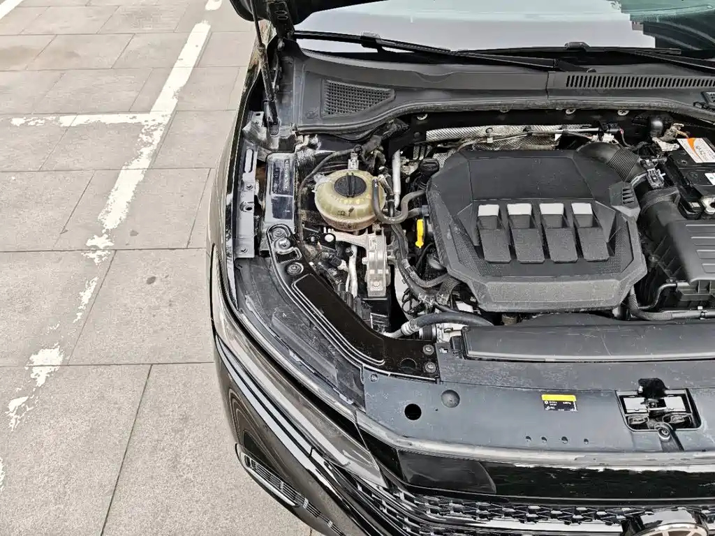 VOLKSWAGEN PASSAT 2022