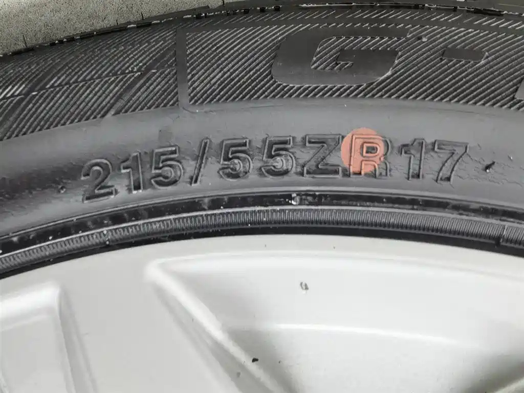 VOLKSWAGEN MAGOTAN 2019