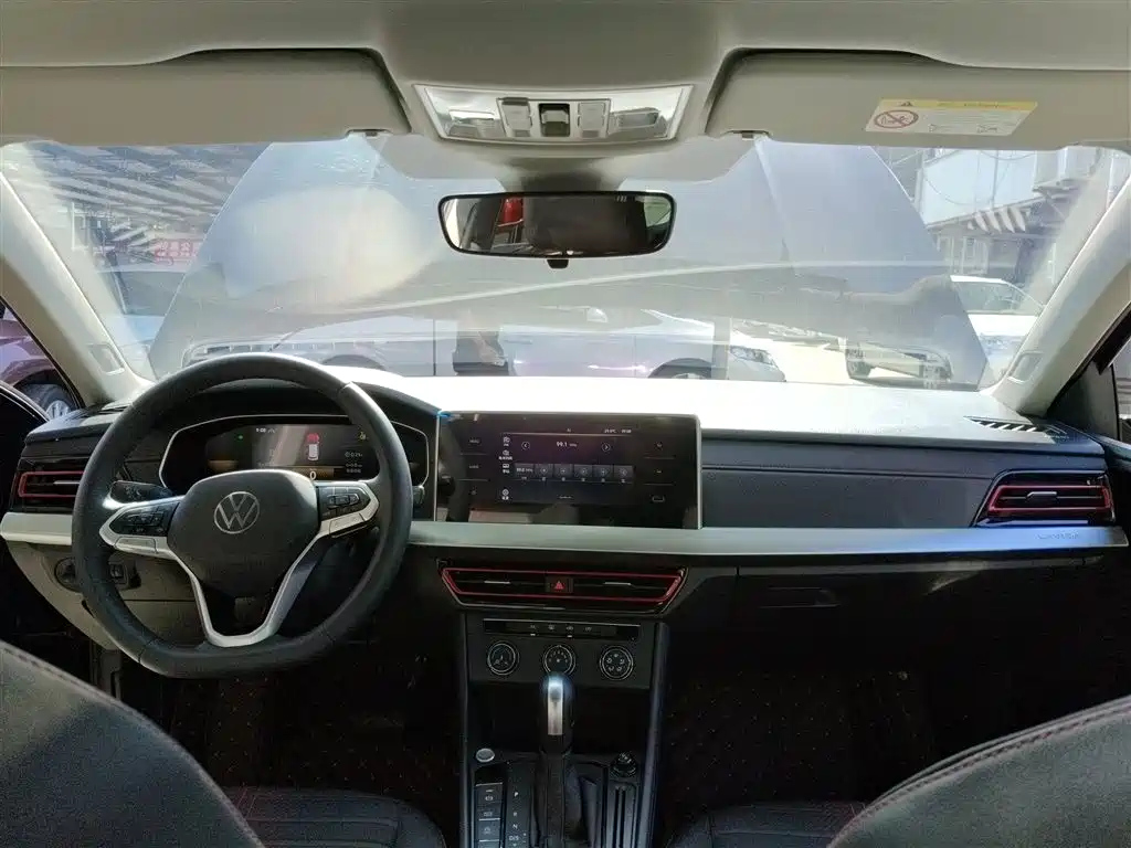 VOLKSWAGEN LAVIDA 2024