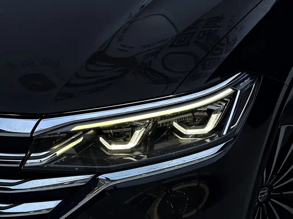 VOLKSWAGEN VILORAN 2020