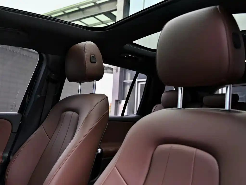 MERCEDES BENZ GLB 2022
