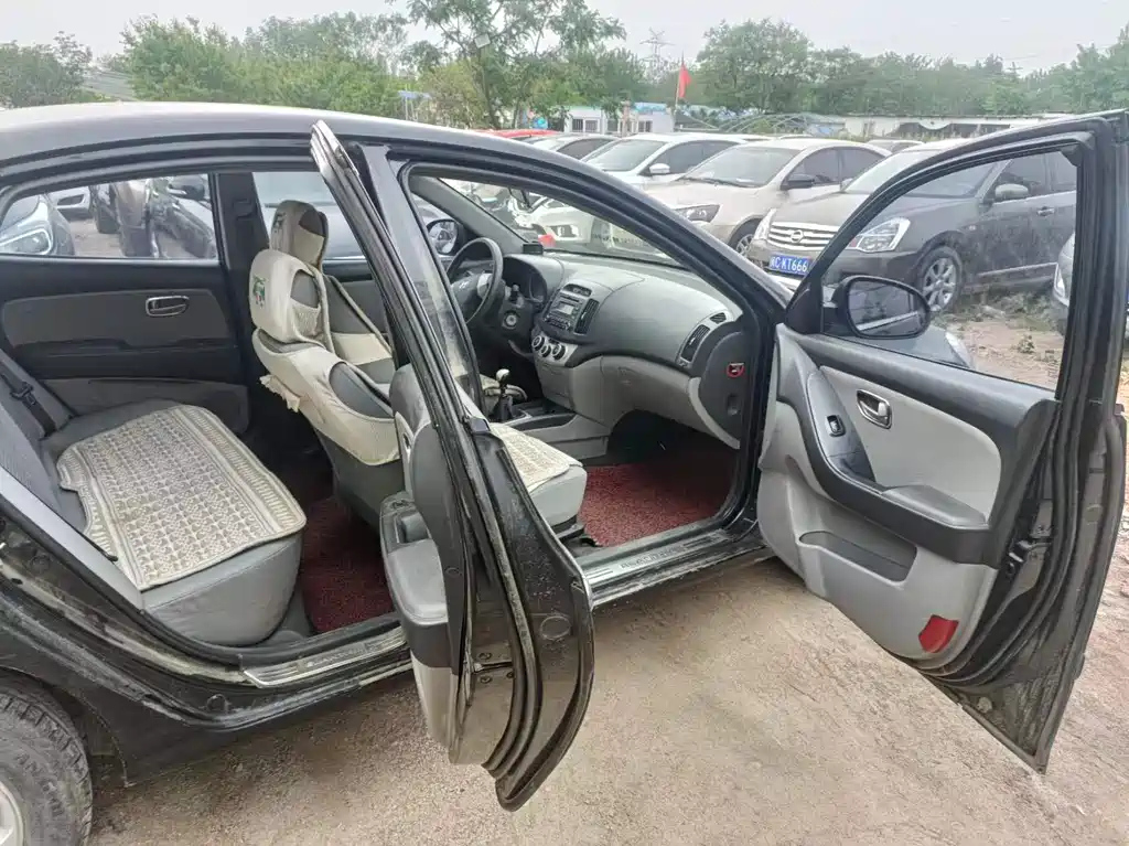 HYUNDAI CELESTA 2009