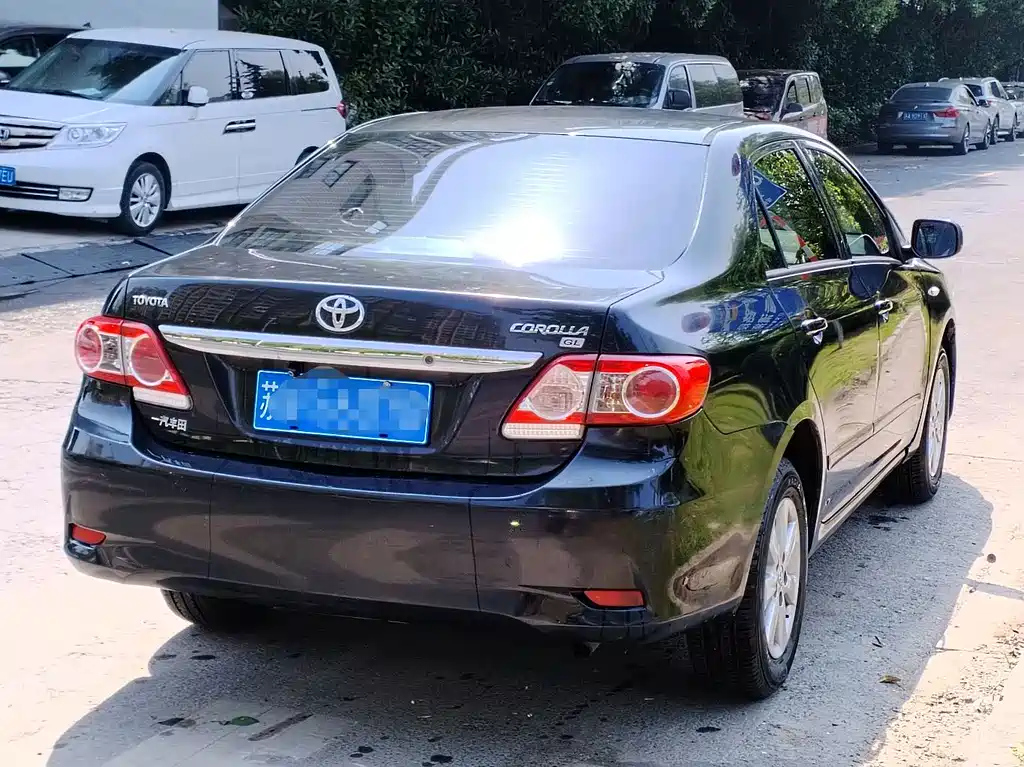 TOYOTA COROLLA 2013