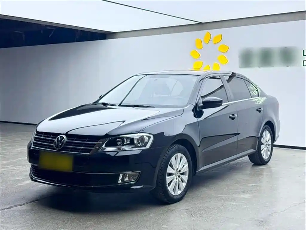 Аукционный лист VOLKSWAGEN LAVIDA 2013