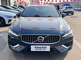 VOLVO V60  2024