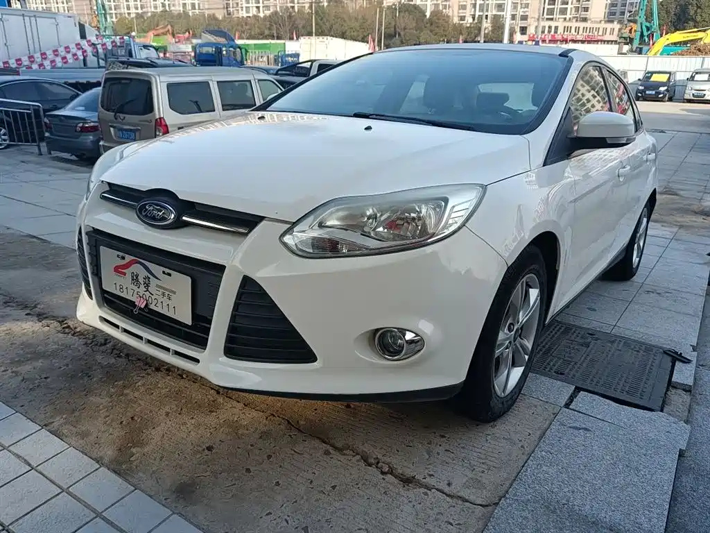 FORD FOCUS 2012