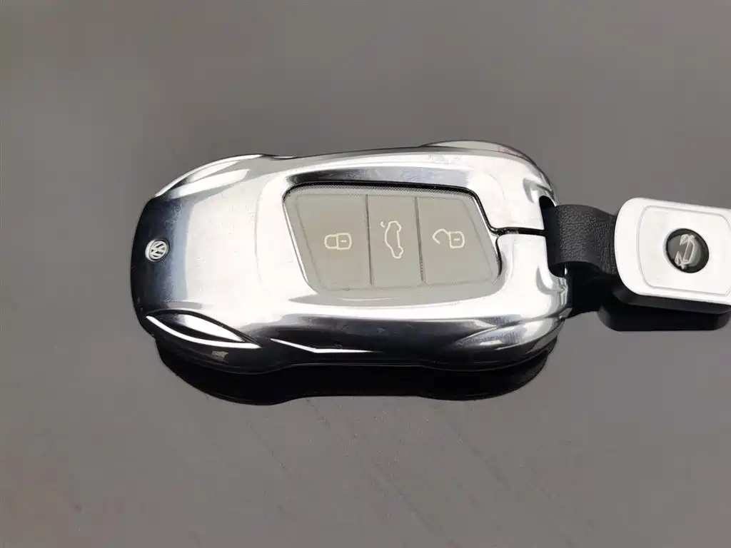 VOLKSWAGEN MAGOTAN 2019