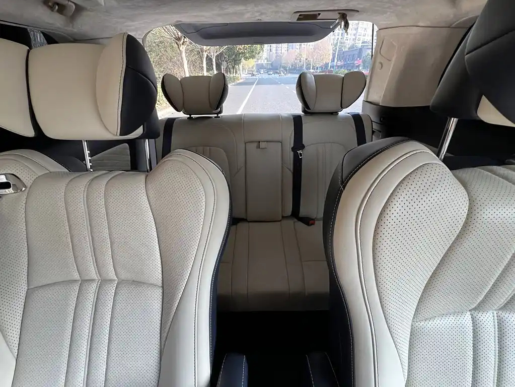 TOYOTA ALPHARD 2012
