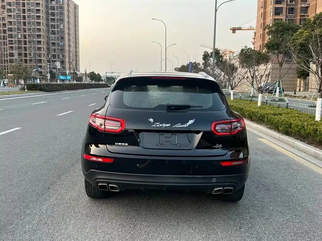 ZOTYE SR9 2017