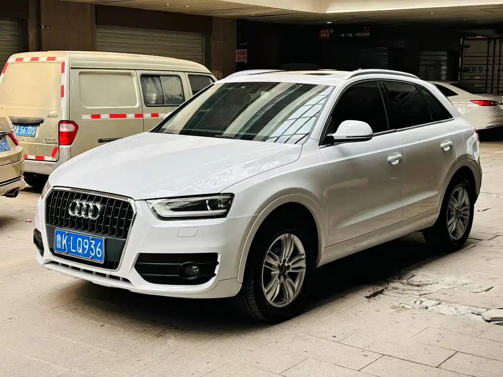 AUDI Q3 2013