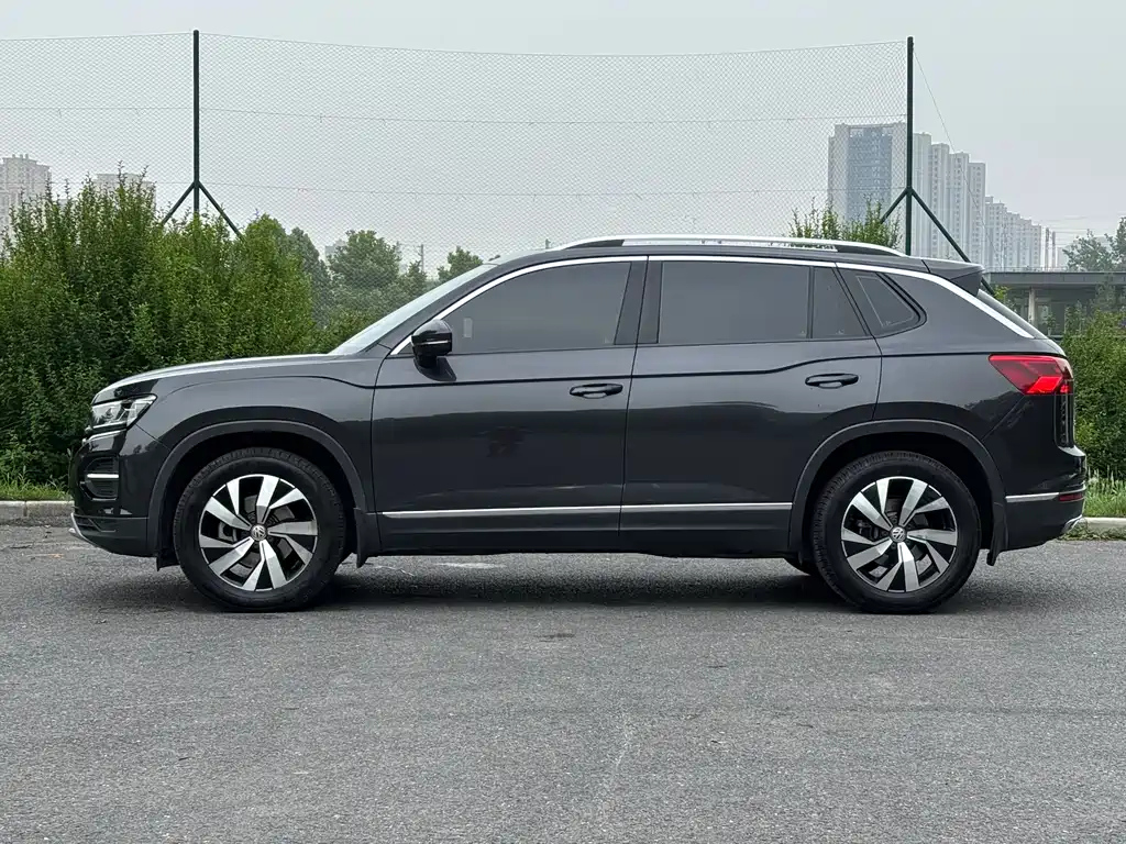 VOLKSWAGEN TAYRON 2019