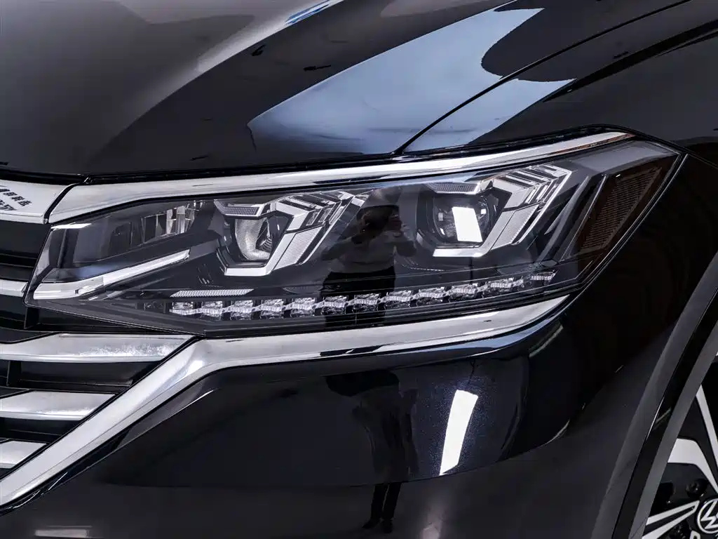 VOLKSWAGEN VILORAN 2024