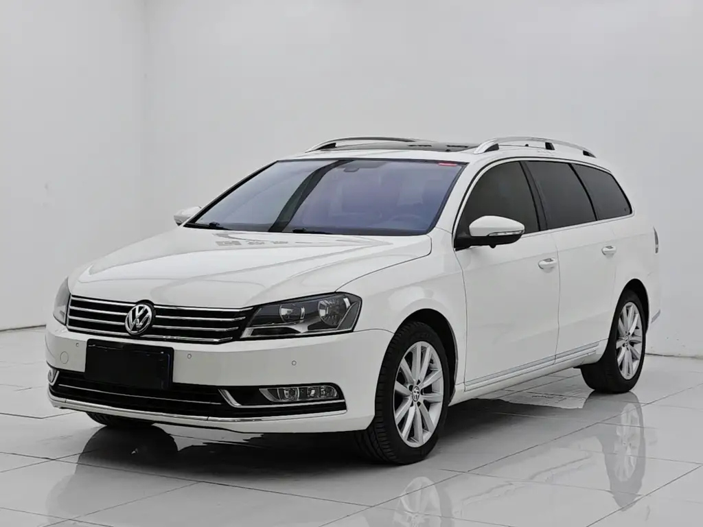 VOLKSWAGEN MAGOTAN IMPORT 2012