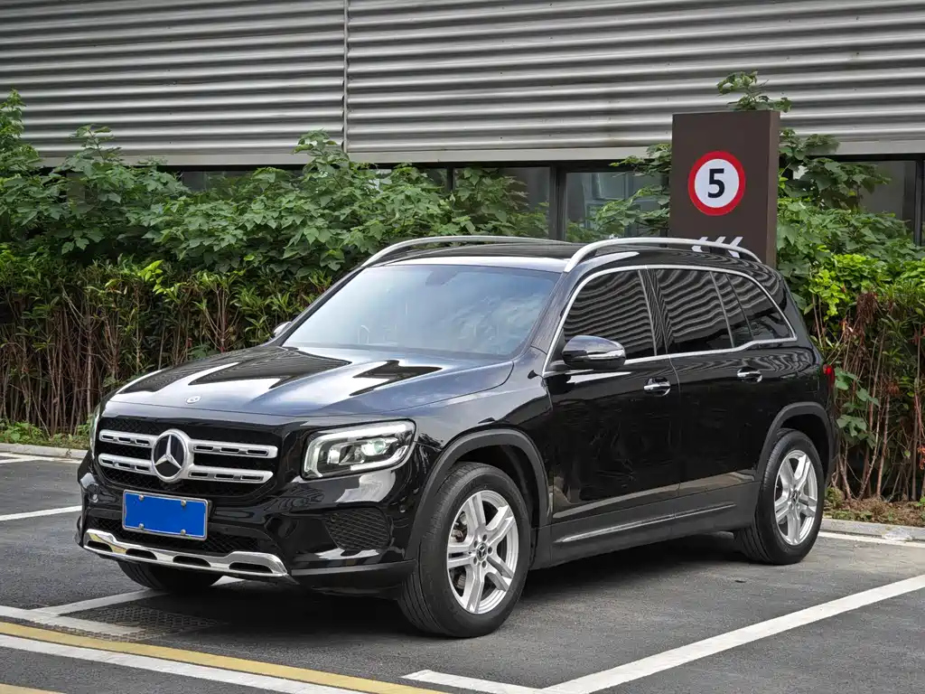 MERCEDES BENZ GLB 2021