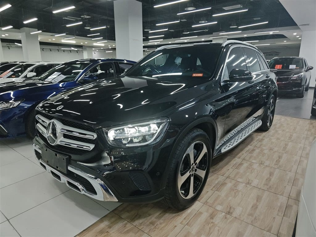 MERCEDES BENZ GLC 2022