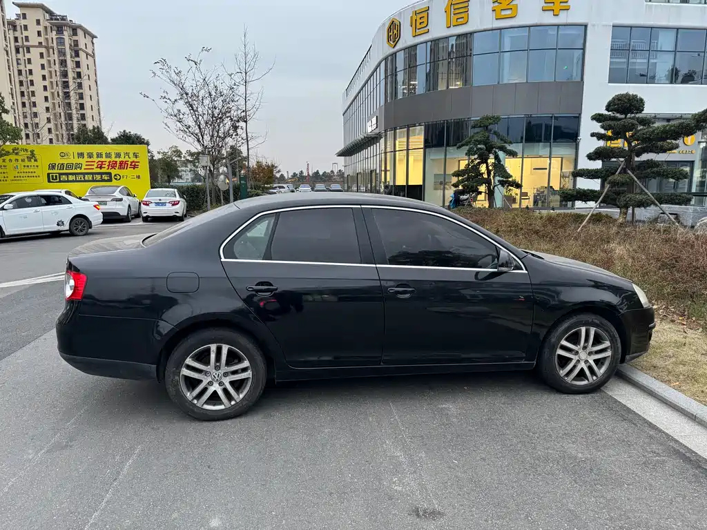 VOLKSWAGEN SAGITAR 2009