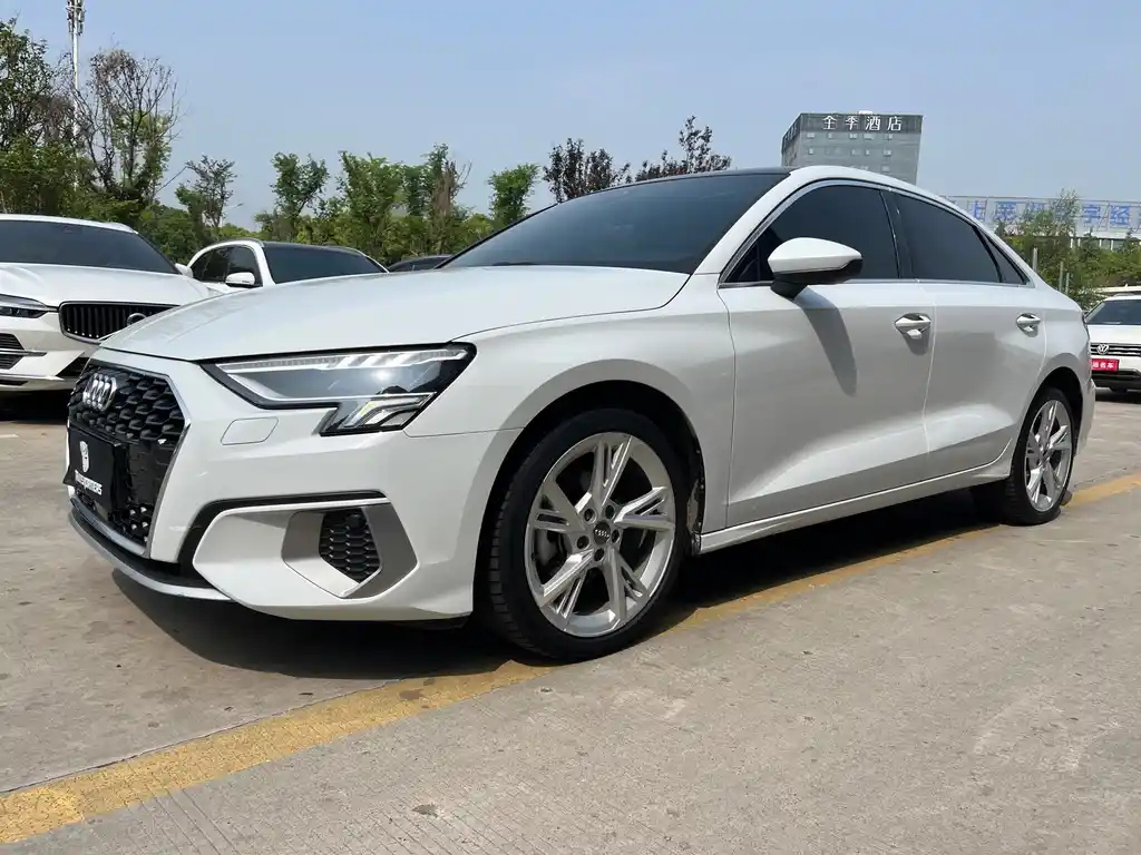 AUDI A3 2021