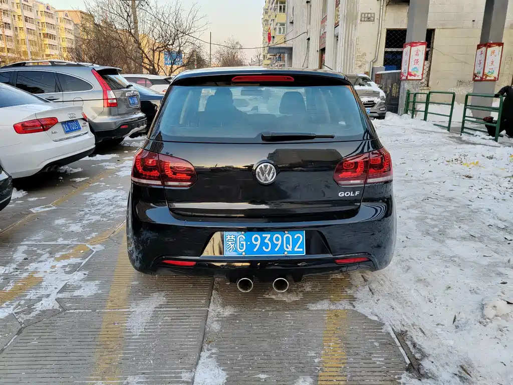 VOLKSWAGEN GOLF 2011