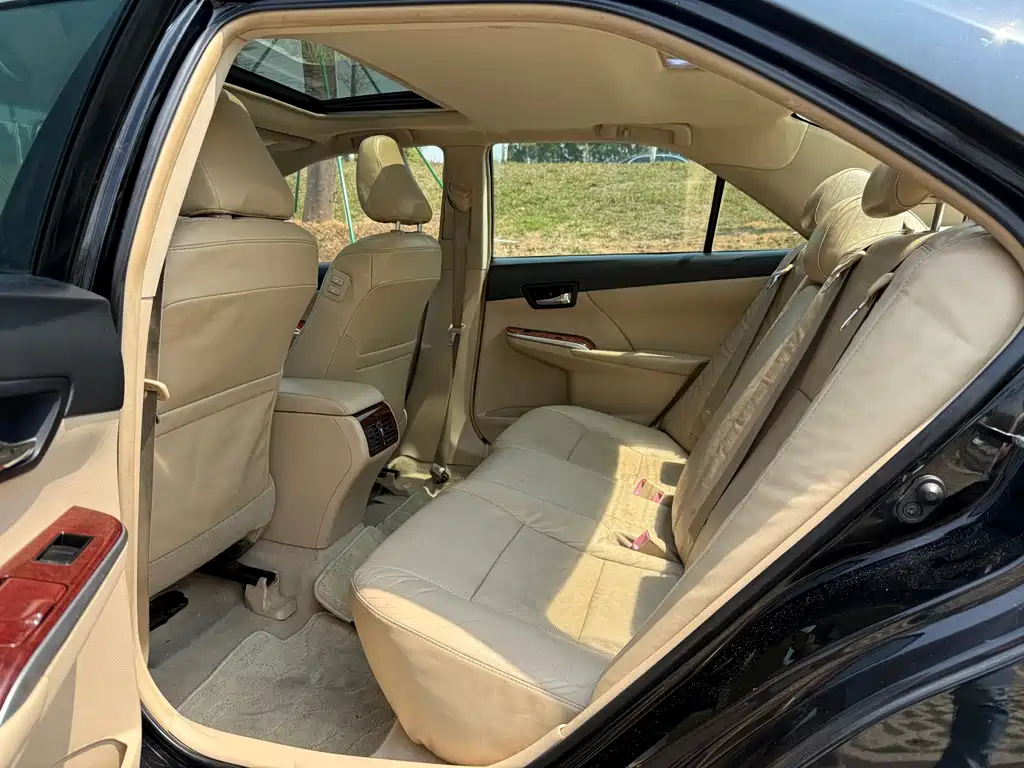 TOYOTA CAMRY 2012