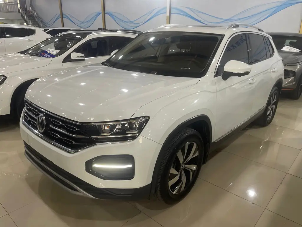 VOLKSWAGEN TAYRON 2019