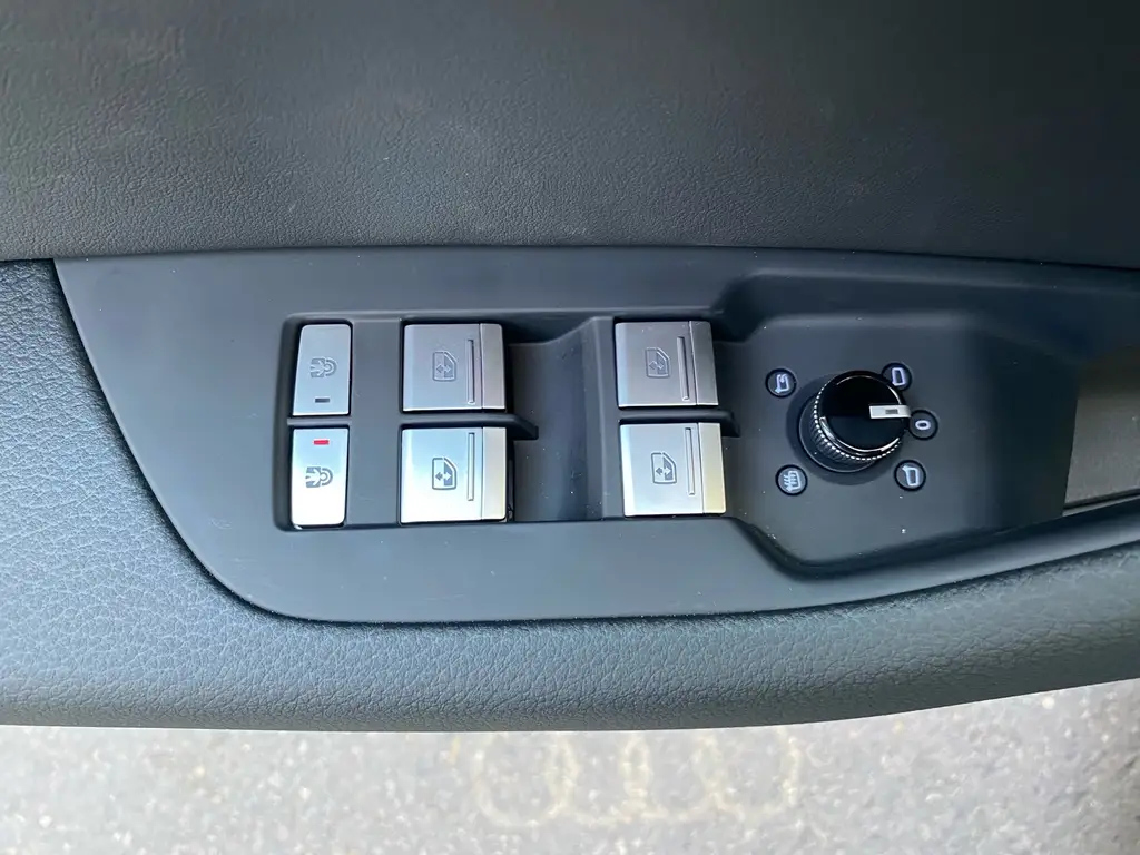 AUDI A6L 2025