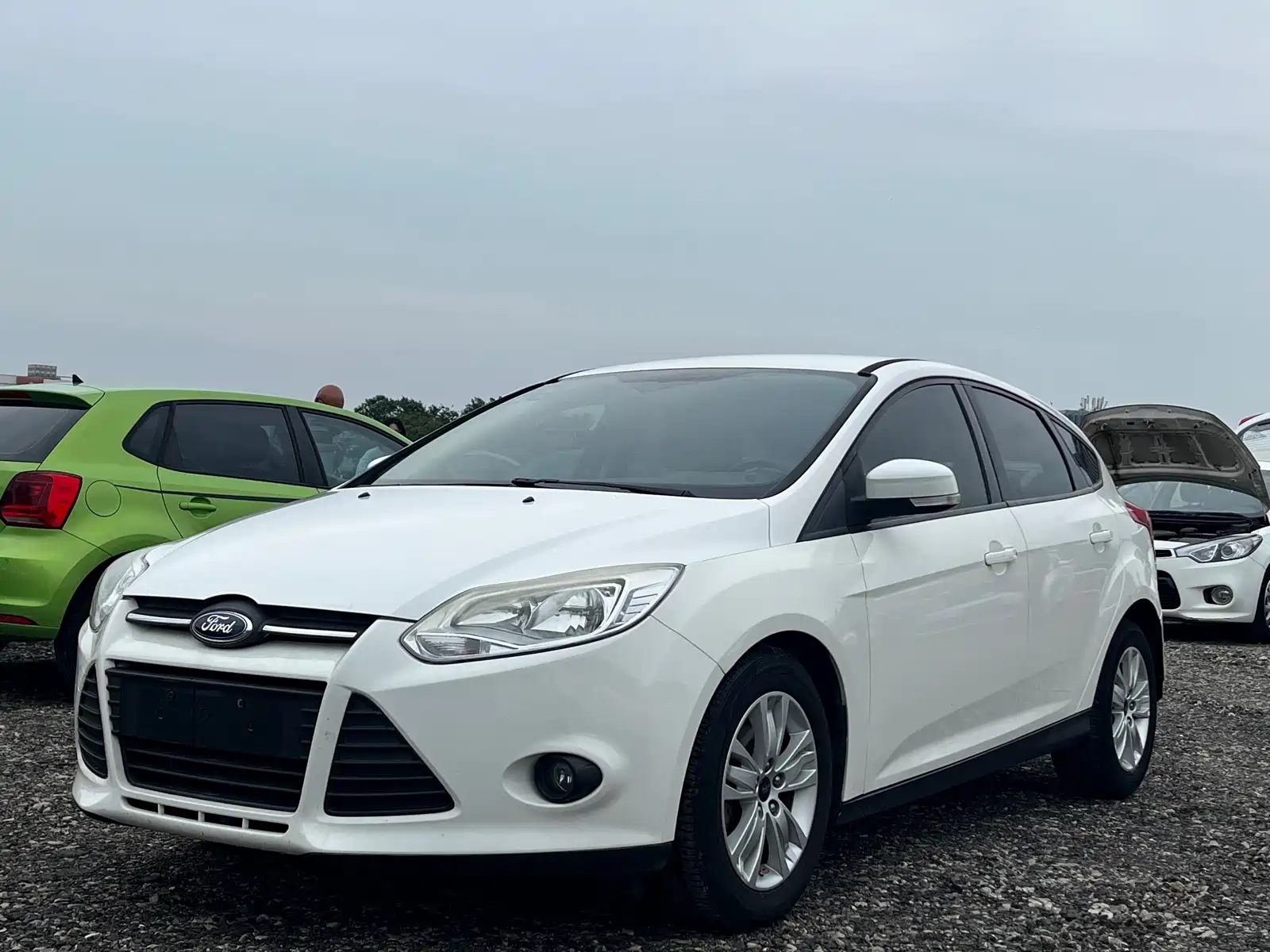 FORD FOCUS