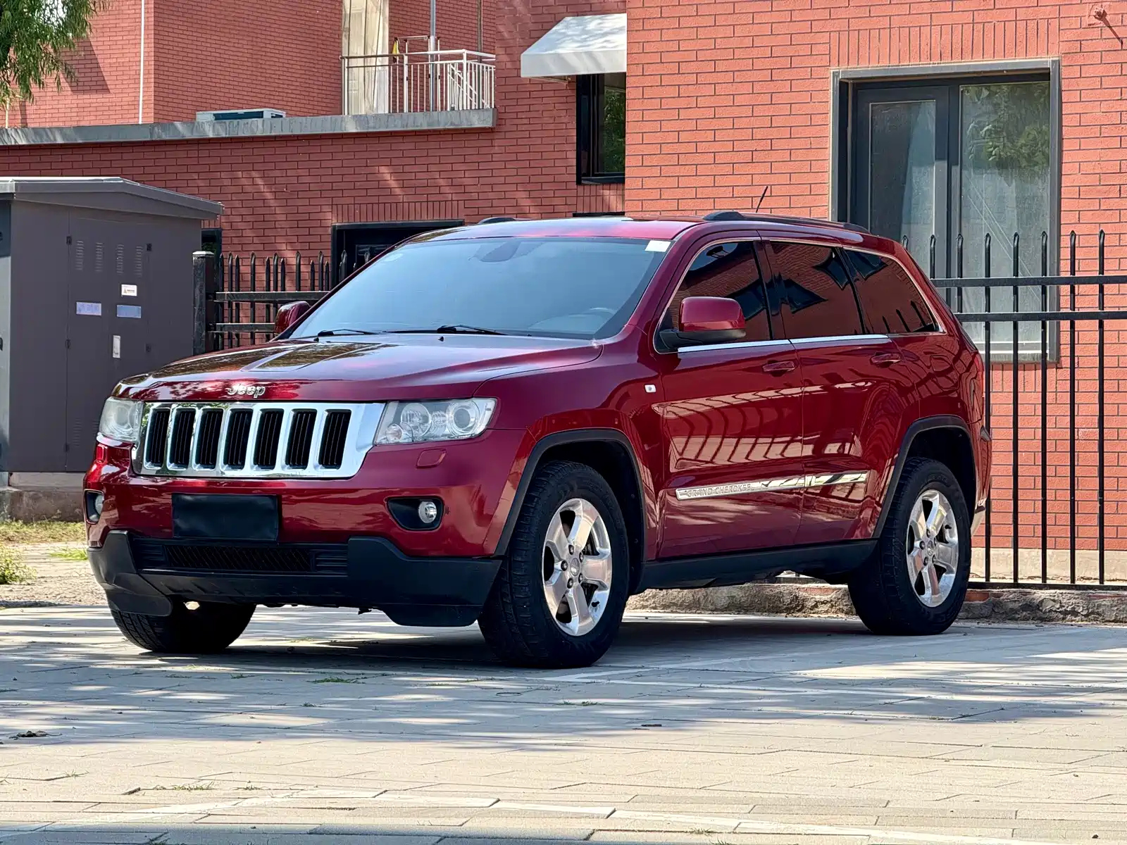 JEEP GRAND CHEROKEE IMPORT 2012